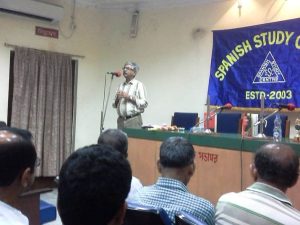 Prof. Sanjoy Mukherjee addressing-min